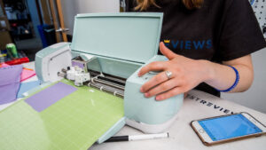 How to install cricut design space